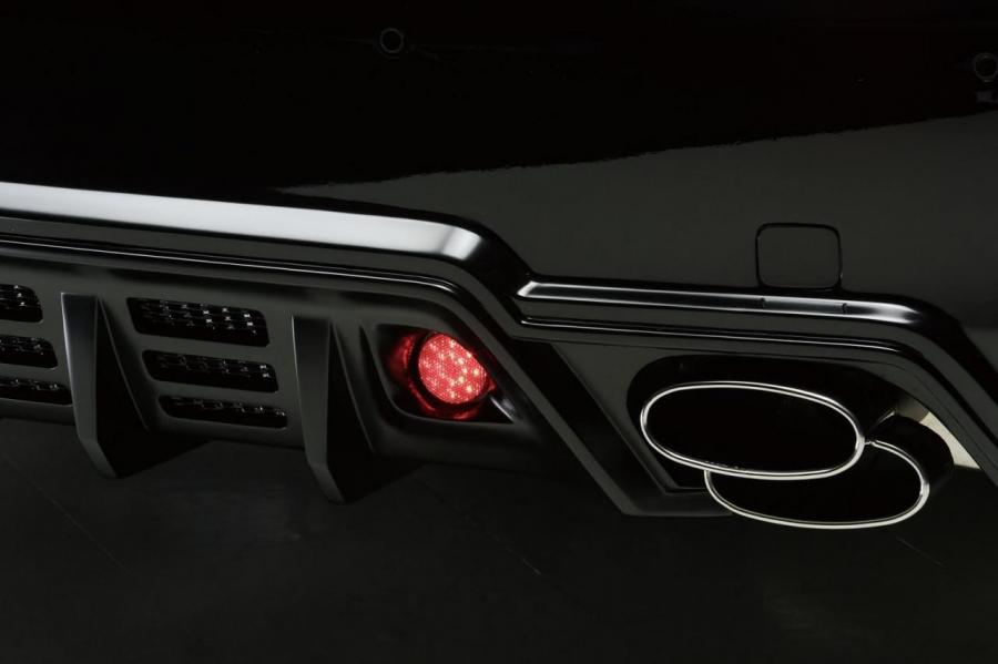  Lexus LS600h Black Bison Edition by Wald 2011 года  (фото 2 из 14)